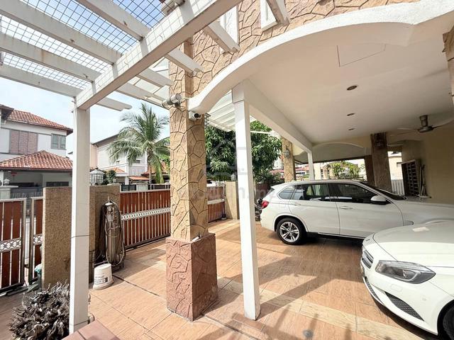 Renovated RM 500k 🔥, 2.5 Storey Bungalow Taman Dagang Ampang 1