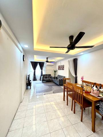 Apartment Taman Topaz 1