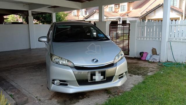 2014 Toyota WISH 1.8 S FACELIFT (A) - 4