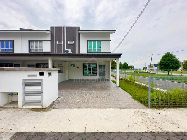 LOW DEPOSIT 2 storey renovated Irama Perdana LBS Puncak Alam for sale 1