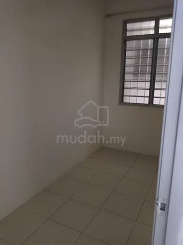 Single storey Terraced House For Rent 4