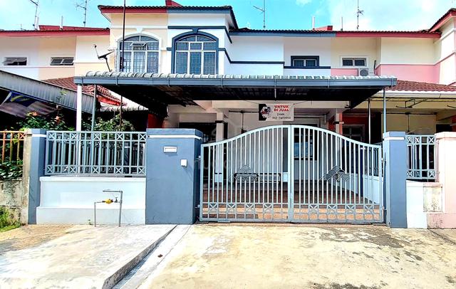 Double Storey Terrace At Bandar Putra Kulai Johor 1