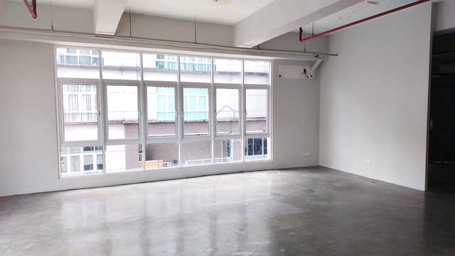 Office Lot 2.5k sqft 1.4k sqft Encorp Strand Garden Kota Damansara Pj 1