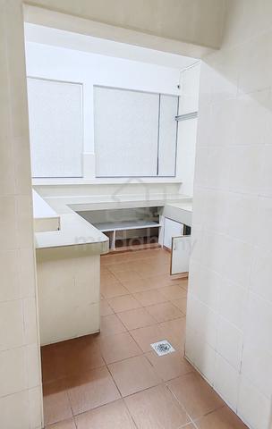 Shoplot for Rent 4