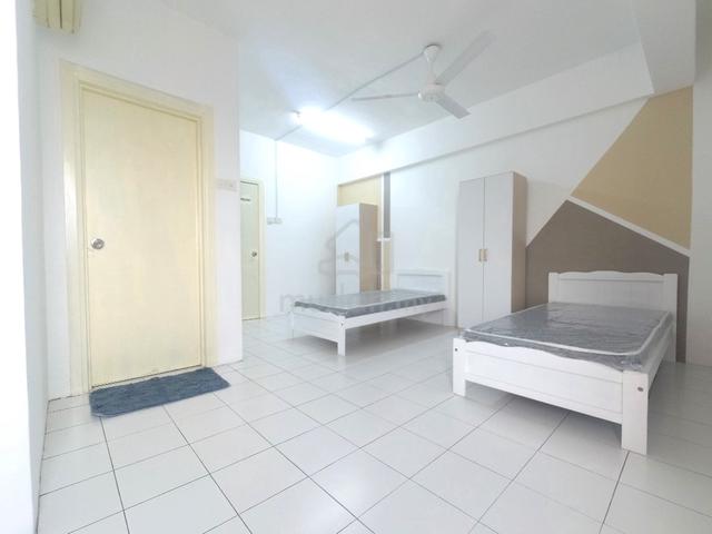 Masterbedroom |share|SELAYANG POINTCondo|Inc Api+Air|Distance Hospital 1