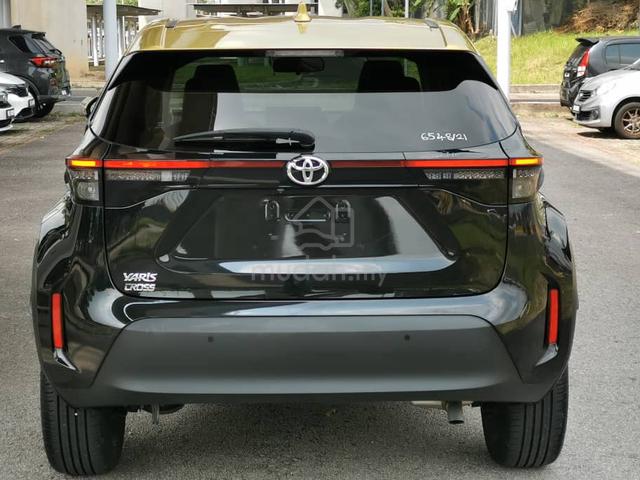 BIGSALE✅2021 Toyota YARIS CROSS 1.5 Z PB DUAL TONE - 4