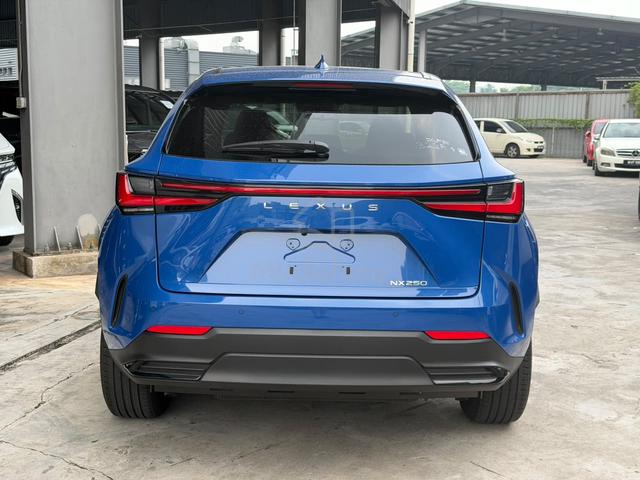 2023 Lexus NX250 2.5 BASE Sunroof 4CAM Unreg 198K - 3