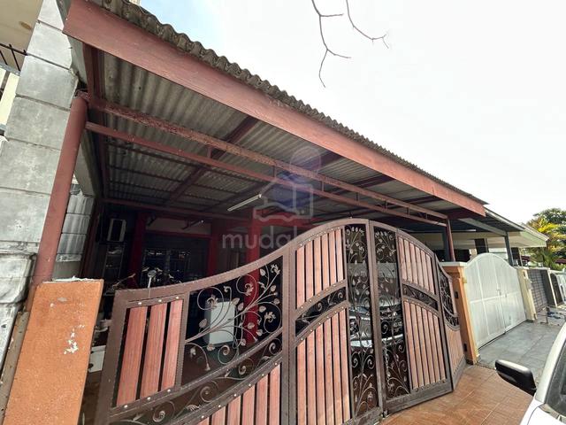 Double Storey Taman Kota Pendamar Pelabuhan Klang For Sale 1