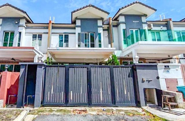 FACING OPEN +2 Storey Terrace Suakasih Bandar Tun Husseinn Onn Cheras 1
