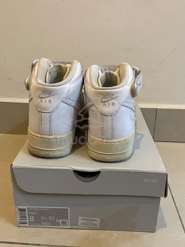 Carousel Image