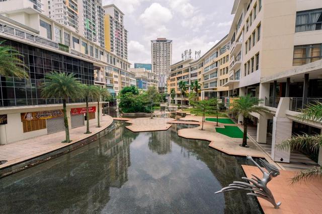 Setiawalk @Puchong Ground Floor Corner Bigger shop for Rent 1