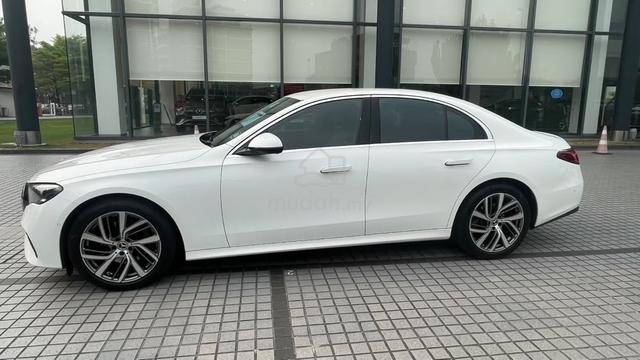 Mercedes Benz E200 AVANTGARDE (Certified Pre-Owned - 3