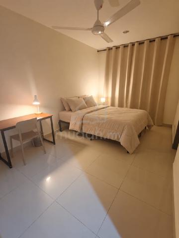 Modern & Cozy Fully Furnished Rooms in a 6 bedroom house @ Bella Daman 1