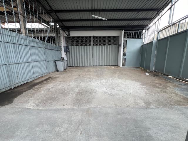2562 sqft Kawasan Perindustrian Ringan Senawang Jalan Tampin 1