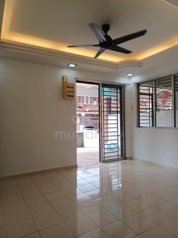 Palm Walk 3, Bandar Sungai Long Renovated 2-Storey Terrace Gated 1