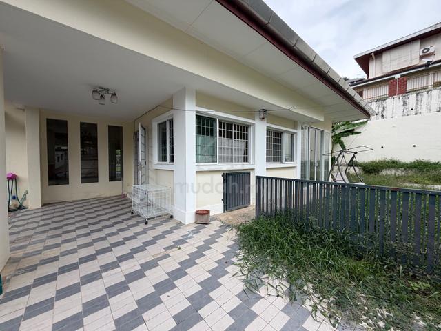 BUNGALOW CORNER at Tanjung Bungah 6000sf Privacy Environment WORTH BUY 1