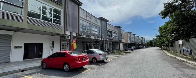 2 storey freehold shoplot cheap bandar bukit mahkota bangi kajang 1