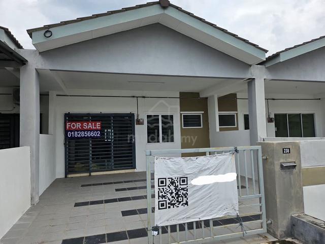 Rumah Teres Setingkat Lengkap Club House Mampu Milik Lumut Perak 1