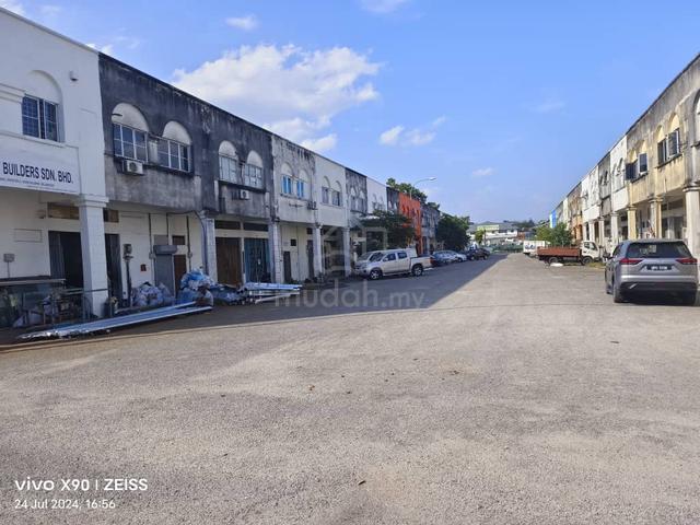 1.5 Storeys Terrace Factory at Bandar Teknologi Kajang 1