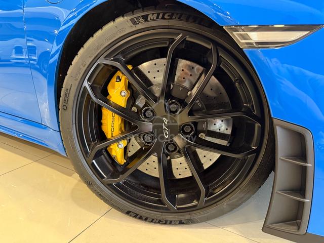 2022 Porsche CAYMAN 718 GT4 4.0 (A) - 3