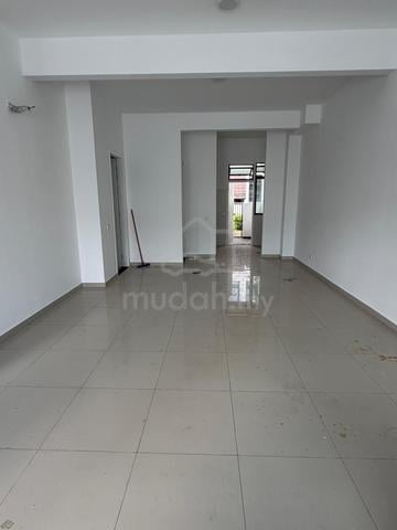 Taman Johor Jaya Jalan Teratai Renovated Single Storey House For Sale 1