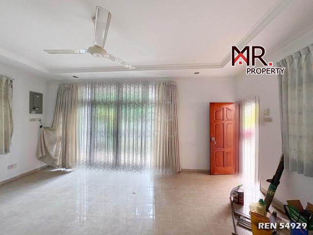 MANY ACCESS Double Storey Bungalow House Taman Bunga Raya FOR SALE 1