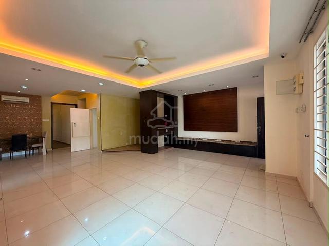 Best Deal! ENDLOT Renovated 2 storey Semabok Perdana ujong pasir 1