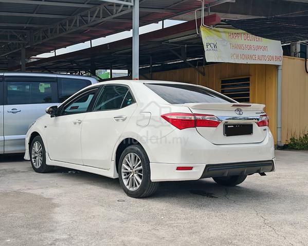 {2015} Toyota COROLLA ALTIS 1.8 G (A) LEATHER SEAT - 4