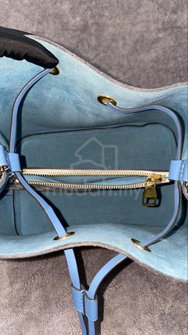 Carousel Image
