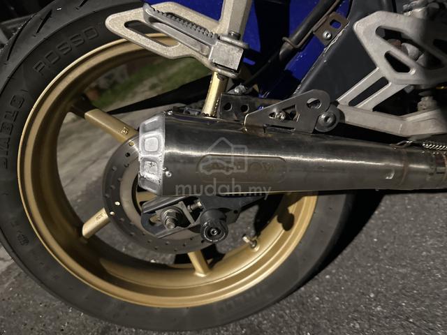 r15 v3 - photo 8 of 10