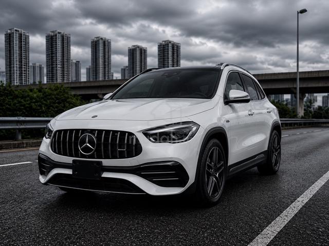 2022 Mercedes Benz GLA35 2.0 AMG 4 MATIC (A) - 1