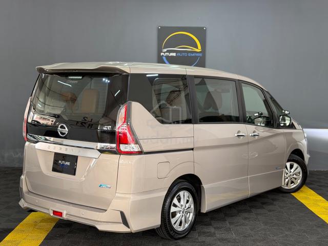 Nissan SERENA 2.0 S-HYBRID HIGHWAY STAR / 7 SEATER - 4