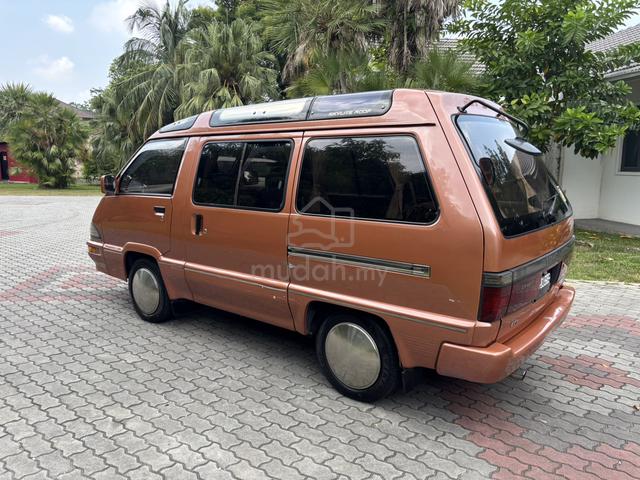 Toyota MASTER ACE SURF (A) - 3