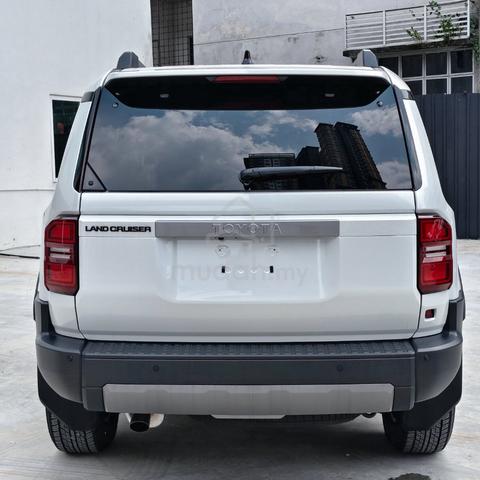 2024 Toyota LANDCRUISER 2.7 250 VX (A) - 4