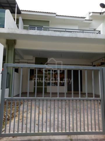 Seremban 2 Double Storey House For Rent 1