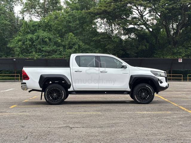2018 Toyota HILUX D/CAB 2.4 G (M) 4X4 - 5