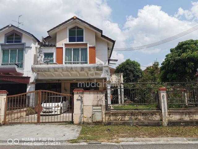 CORNERLOT Double Storey Terrace House Lake Casita Austin Perdana, JB 1