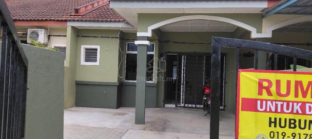 rumah teres manpu milik di inderapura 1