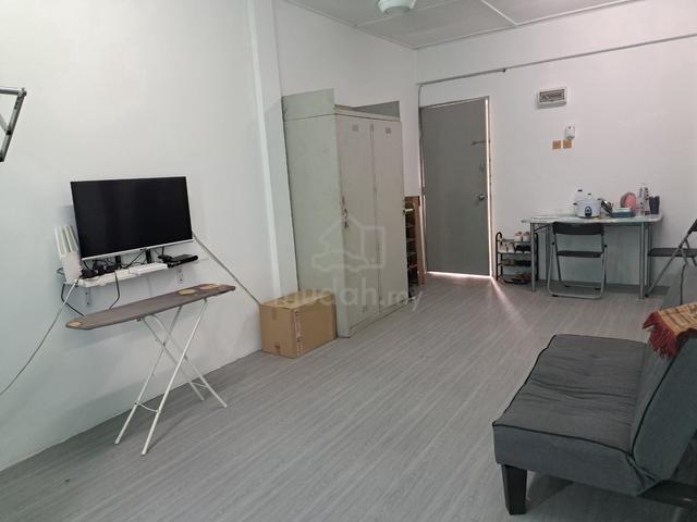 Bilik Single Wanita Taman Bukit Angkasa, Pantai Dalam (Free WiFi & bil 1