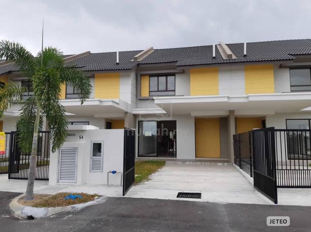 Bandar Mahkota Banting 2 Storey House 20x70 4r3b Freehold for Sale 1
