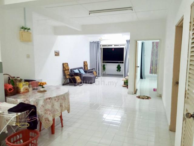 Apartment Tanjung Puteri Resort 1