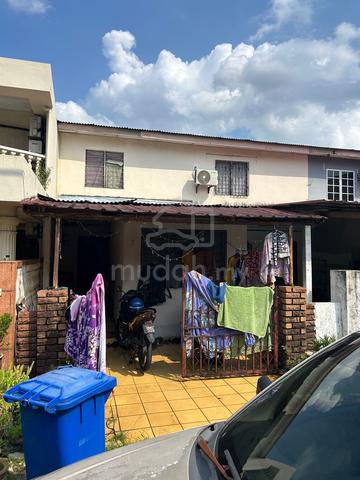 Shah Alam, Seksyen 18 1