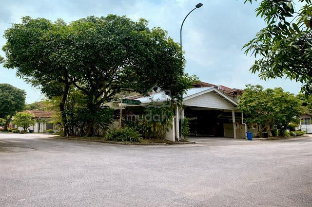 (CORNER LOT) 2 Storey Taman Alam Indah Seksyen 33 Shah Alam 1