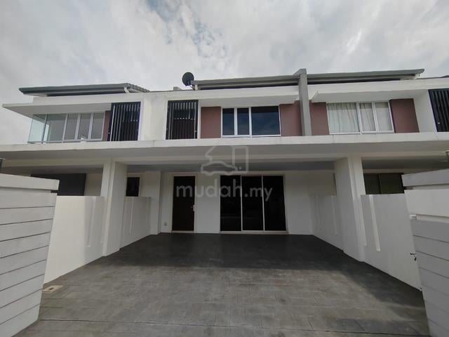 [ 2 storey ] Garland 2 Kota Emerald  Rawang 1