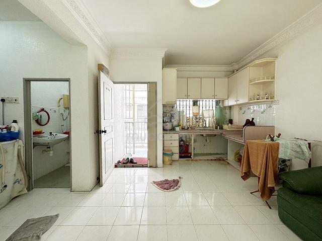 Desa Rahmat Apartment 1