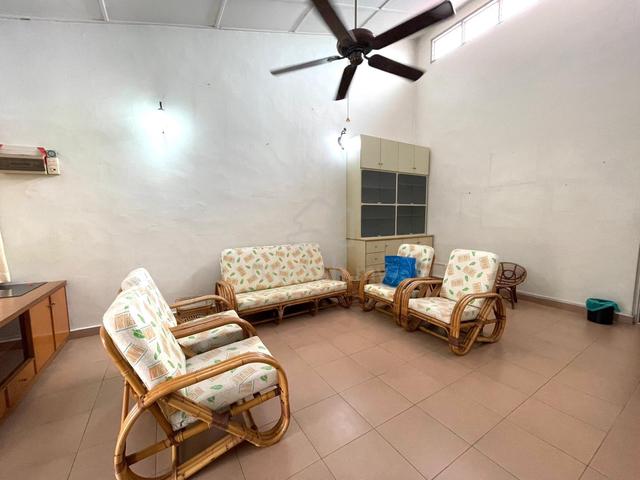 JB Town Single Storey Semi D for Rent Taman Sri Tebrau, near CIQ 1