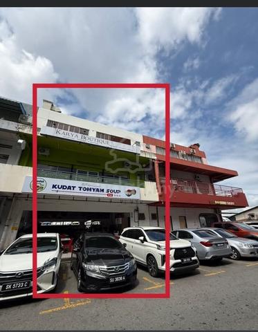 Likas Plaza 3 Storey Shoplot Near Likas Floating Mosque | Rare listing 1