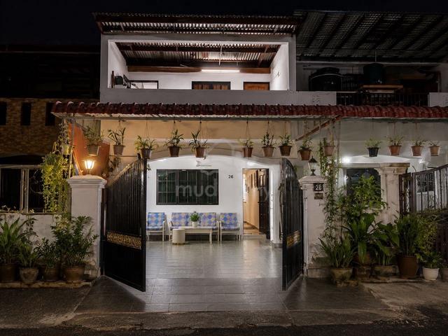 Rumah 2-tingkat Siap Reno bwh 400k @ Jalan Teratai, Taman Johor Jaya 1