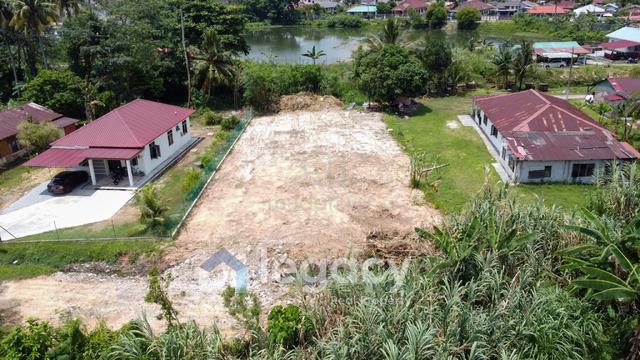 Tanah Lot Manjoi Untuk Dijual di Jalan Belatok, Kg dato' Ahmad said 1
