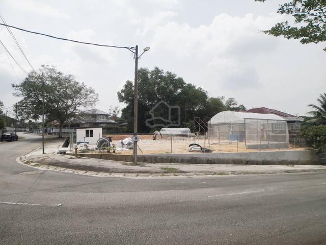 Puncak Meru Bungalow Corner Land For Sale 1